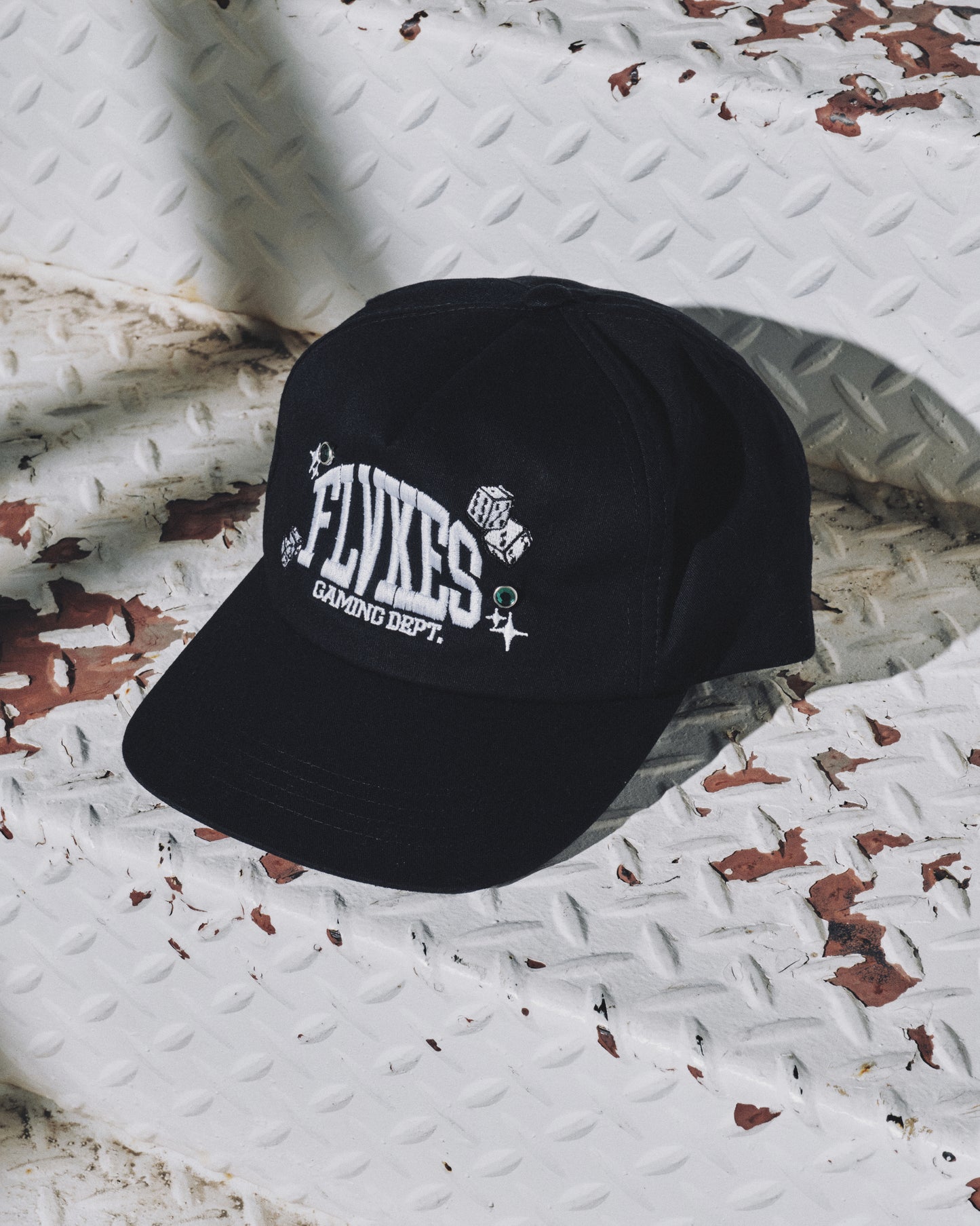 EMERALD DECONSTRUCTED HAT