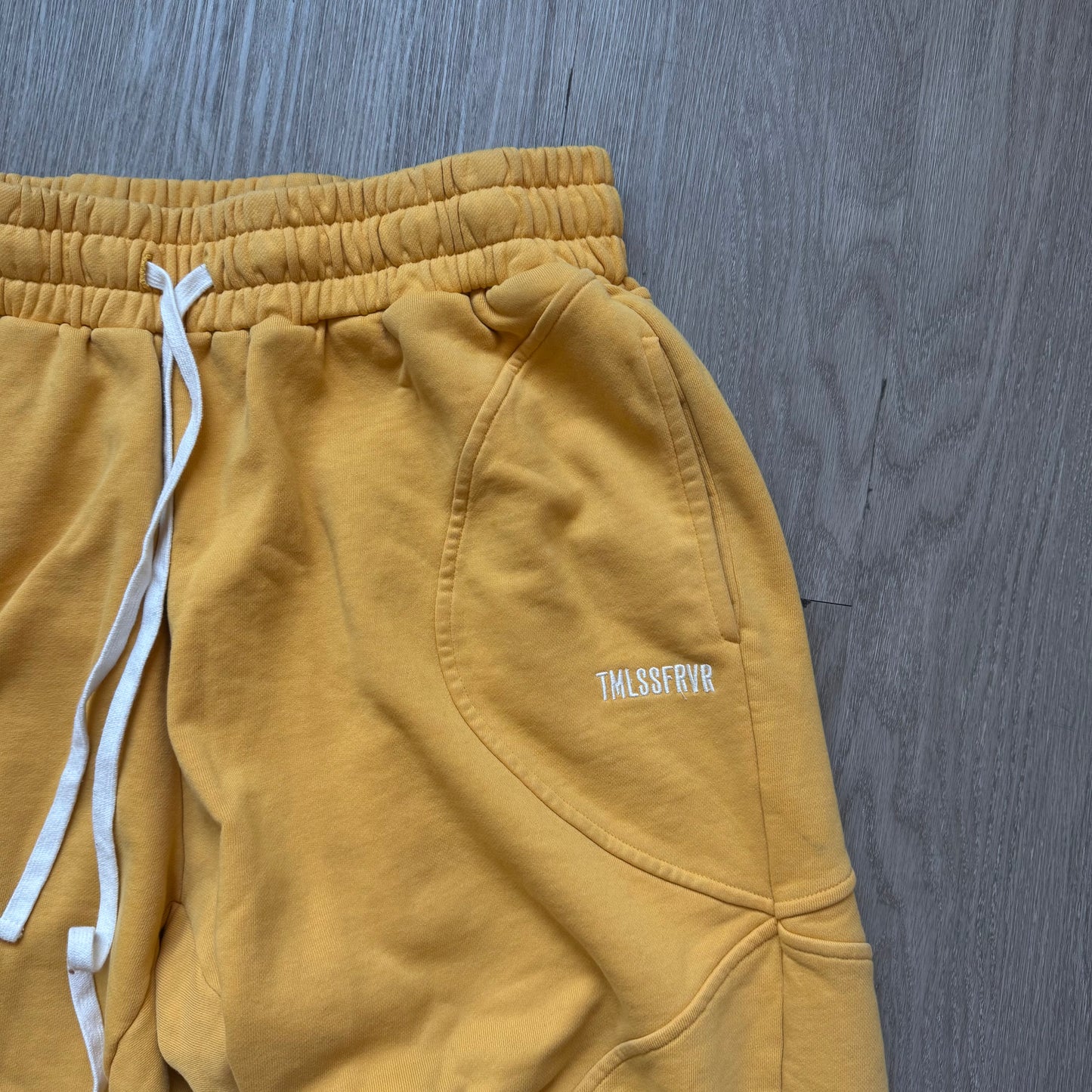 TMLSS FRVR SWEATS YELLOW