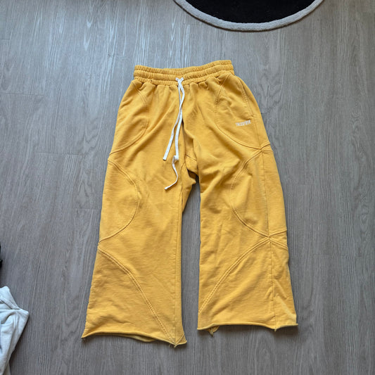 TMLSS FRVR SWEATS YELLOW